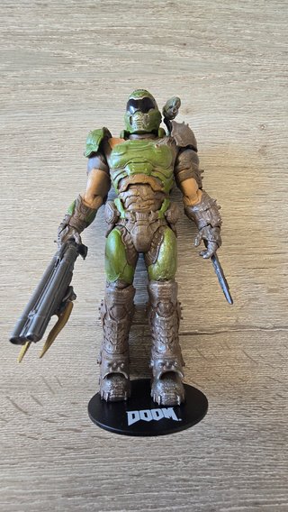 Figura Doom Slayer McFarlane Toys