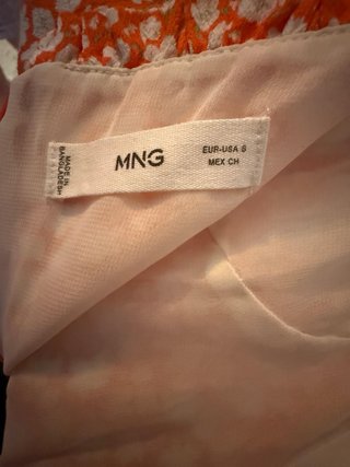 Mono Mango floral talla S, con forro.