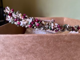 Tiara Novia Carmen Mayz Flores Porcelana Fría