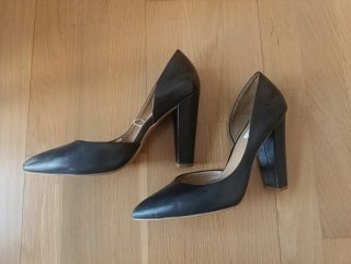 Zapatos de tacón negros