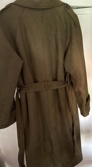 Gabardina Ante Caqui Stradivarius