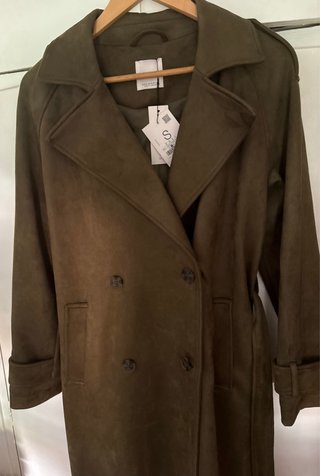 Gabardina Ante Caqui Stradivarius