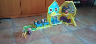 Casa Peppa Pig y escuela