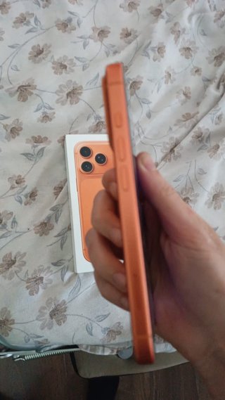 iPhone 17 Pro Arancione