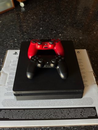 PlayStation 4 Slim 1TB