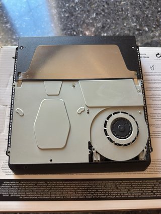 PlayStation 4 Slim 1TB