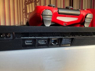 PlayStation 4 Slim 1TB