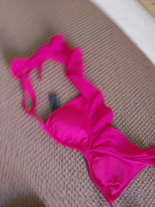 Bikini Zara rosa volantes talla L
