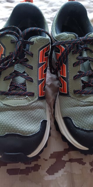 Zapatillas Salomon Goretex talla 42