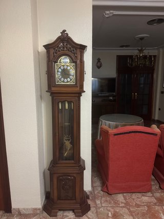 Reloj de pie antiguo madera