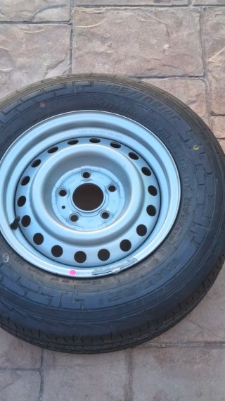 Rueda completa 195/70R14C para caravana/remolque