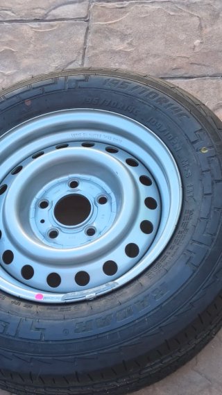 Rueda completa 195/70R14C para caravana/remolque