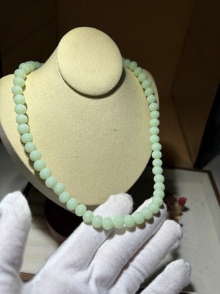 Collar bolas lisas verde menta antiguo