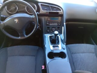 Peugeot 3008 2011