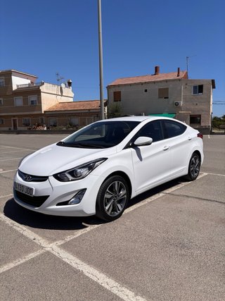 Hyundai Elantra 1.6 MPI 2015