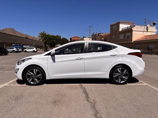 Hyundai Elantra 1.6 MPI 2015