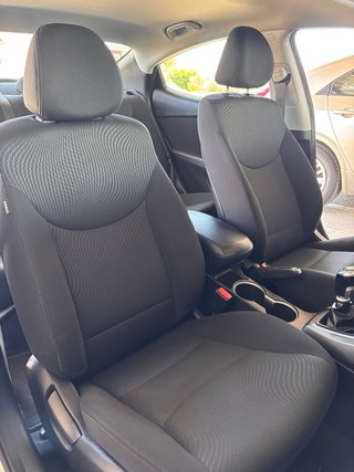Hyundai Elantra 1.6 MPI 2015
