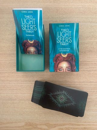 The Light Seer's Tarot - Mazo y Guía