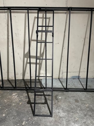 Baca Cruz Metálica + Escalera Renault Master