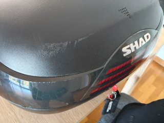Baúl Shad 46l
