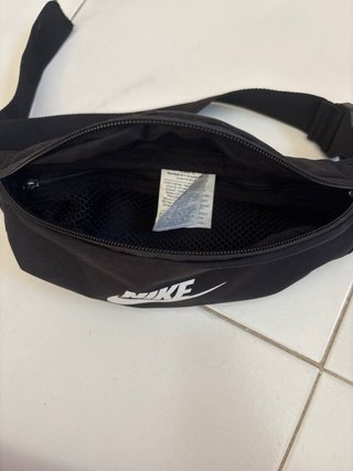 Riñonera Nike Negra Oficial