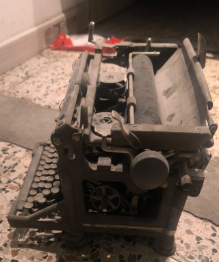 Máquina de escribir Underwood antigua