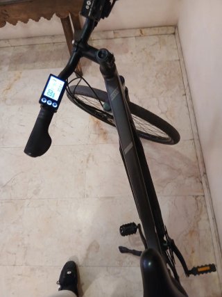 Bicicleta Eléctrica Plegable Negra, varata 500€