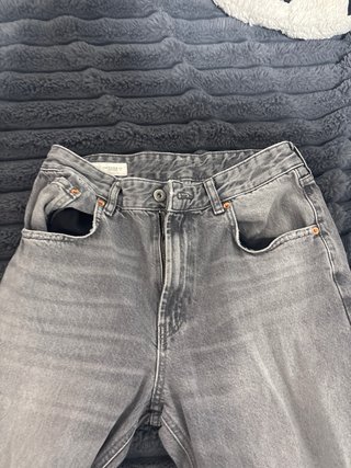 Pantalones vaqueros Zara grises
