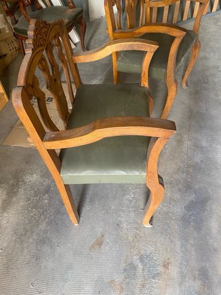 Sillas antiguas varias