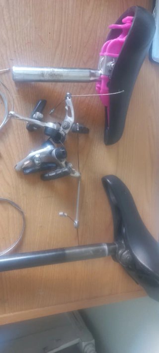 2 sillines bicicleta y frenos