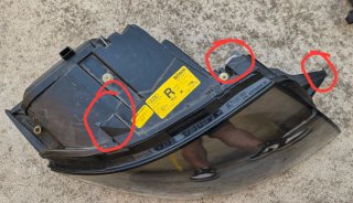 Faros Halógenos Audi TT MK1 con defecto.