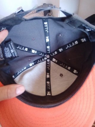Gorra New Era Original Gris y Roja