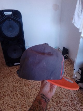 Gorra New Era Original Gris y Roja