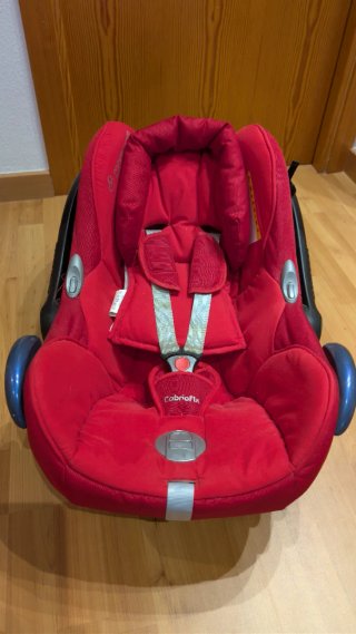 MaxiCosi CabrioFix Rojo