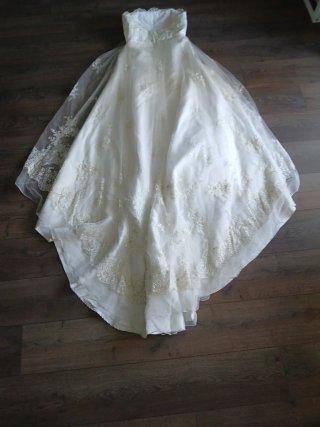 Vestido de novia bordado