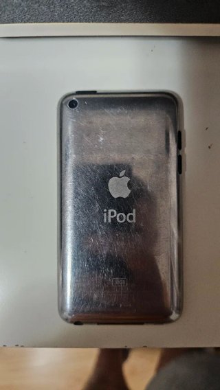 Ipod touch 4 32gb + Altavoz Yamaha PDX-30 iPod