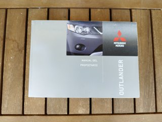 Libros del Mitsubishi Outlander