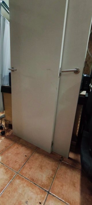 Puerta Blanca Maciza