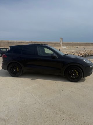 Porsche Cayenne 2016