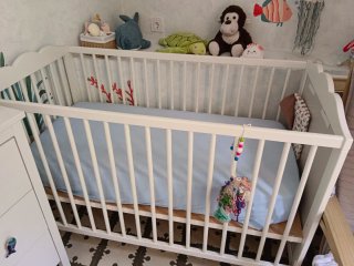 Cuna blanca infantil