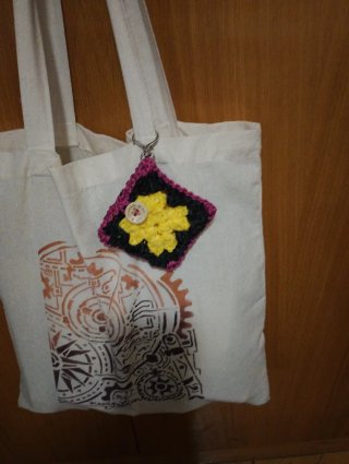 Funda auriculares crochet granny square