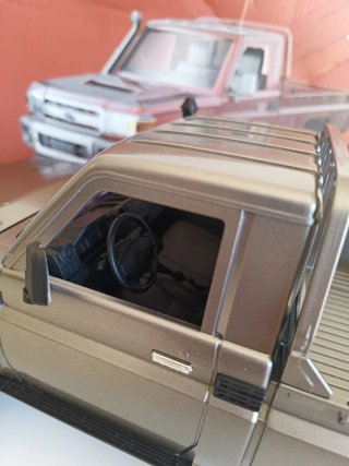 Toyota Land Cruiser RC 1:12