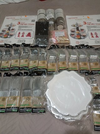 Lote Desechables: Platos, Cubiertos, Pajitas