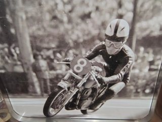 Cuadro Piloto Santiago Herrero en la Ossa 250cc