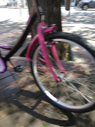 Bicicleta 24 rosa e nera