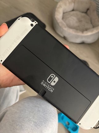 Nintendo Switch OLED Blanca y Negra