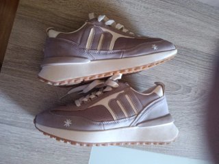 Zapatillas Mustang mujer rosa y blanco. Nuevas