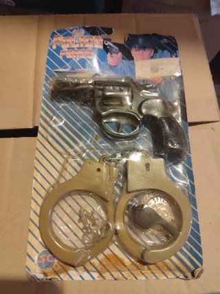 Lote 7 pistolas de juguete en blister, C5