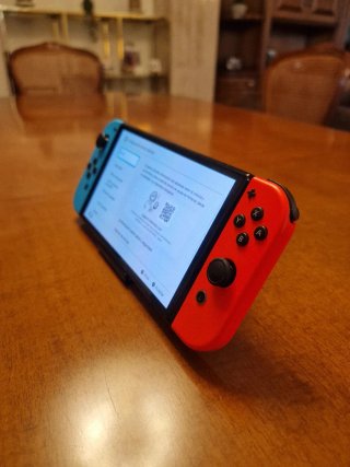 Nintendo Switch OLED Azul/Rojo