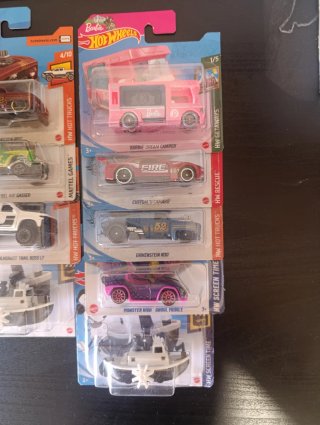 Lote 9 Hot Wheels Variados